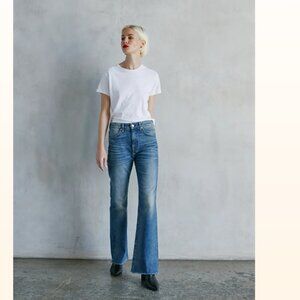 NWT CQY Bliss flare jeans sz 27 in Thoughtful wash